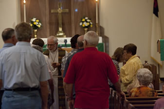 Estherville Lutheran Church communion line